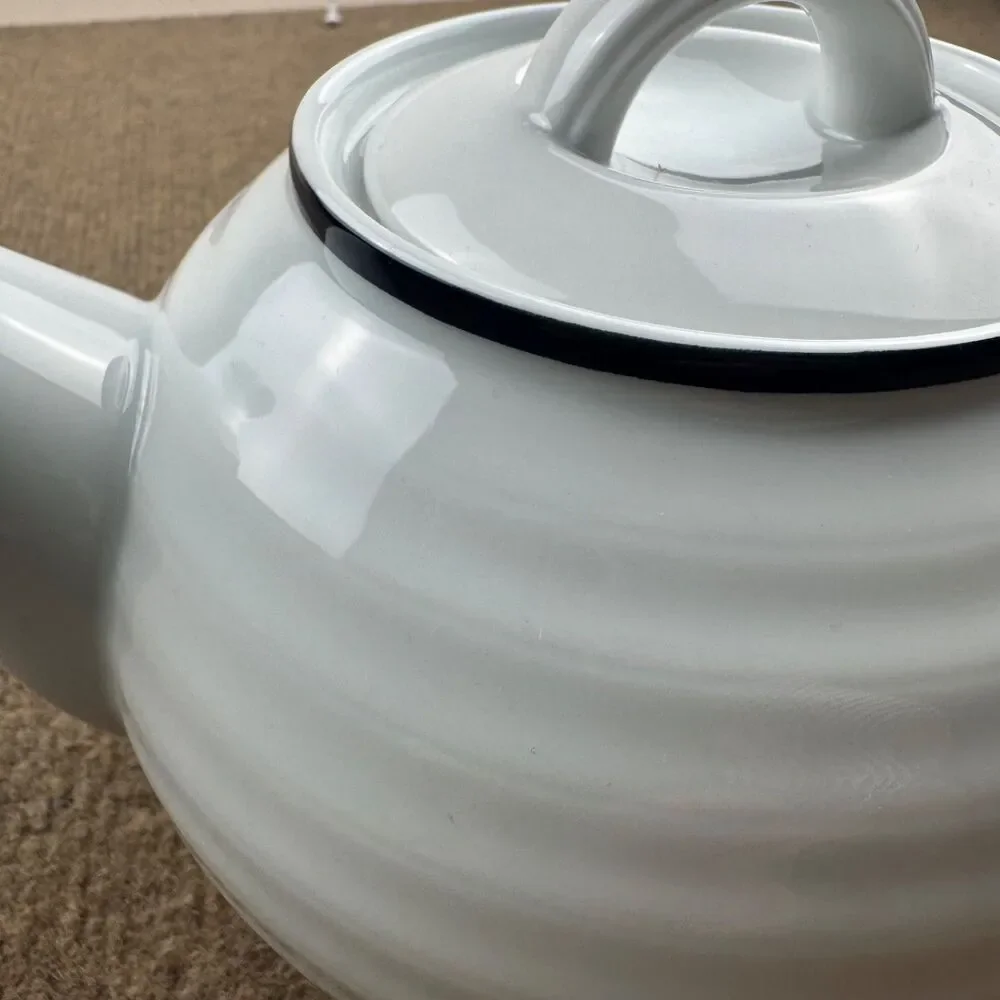 CRATE & BARREL Spal Roulette White Ribbed Porcelain Teapot Blue Trim Excellent